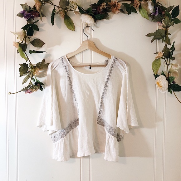 Anthropologie Tops - Anthro. Akemi & Kin Embroidered Linen sz M ✨